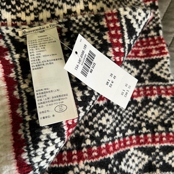 Abercrombie Blanket Scarf - Picture 6 of 7